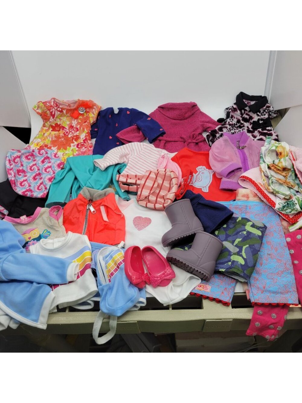 18" Doll Clothes, Shoes, and Accessories - fits American Girl Dolls - 32 Pieces